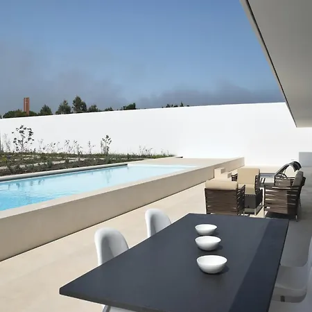 Morden Archictectural In Lisbon Vau (Obidos)