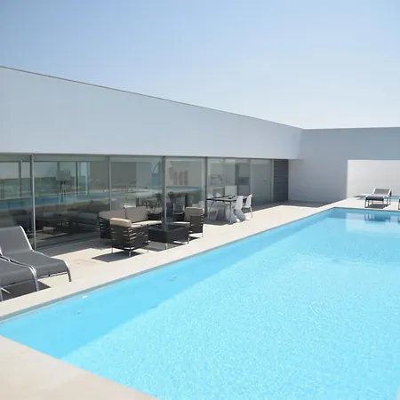 Morden Archictectural In Lisbon Villa *