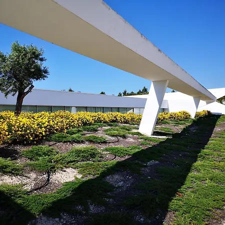 Villa Morden Archictectural In Lisbon